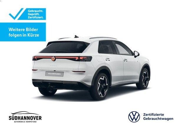 Volkswagen T-Roc R-Line 1.5 l eTSI DSG AHK NAVI REAR VIEW foto 2