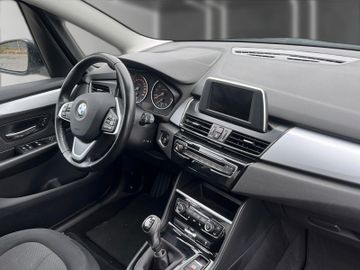 BMW 218 - 12