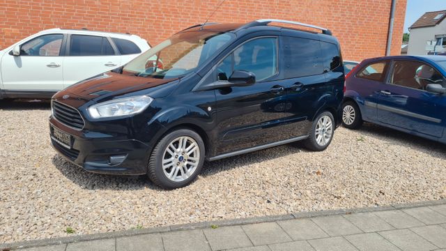Ford Tourneo 1.0 Titanium, Motor Neu mit Rechnung
