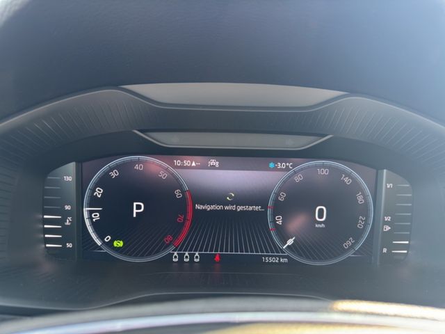 Skoda Karoq 1.5 TSI DSG Tour *4XSHZ*LED*NAV* NAVI ALU