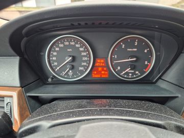 BMW 525 - 11