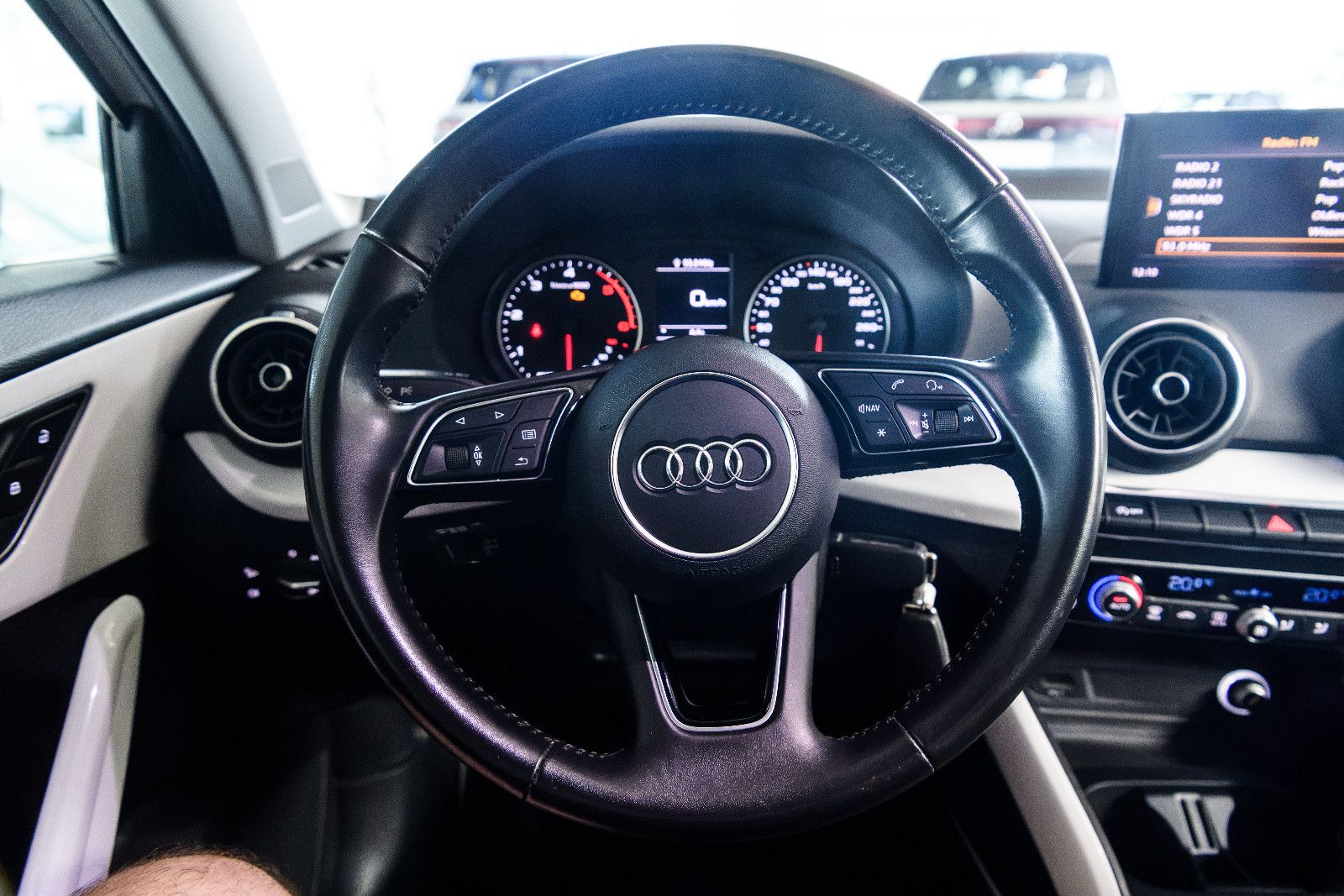Fahrzeugabbildung Audi Q2 sport 1.6 TDI +LED +Bluetooth