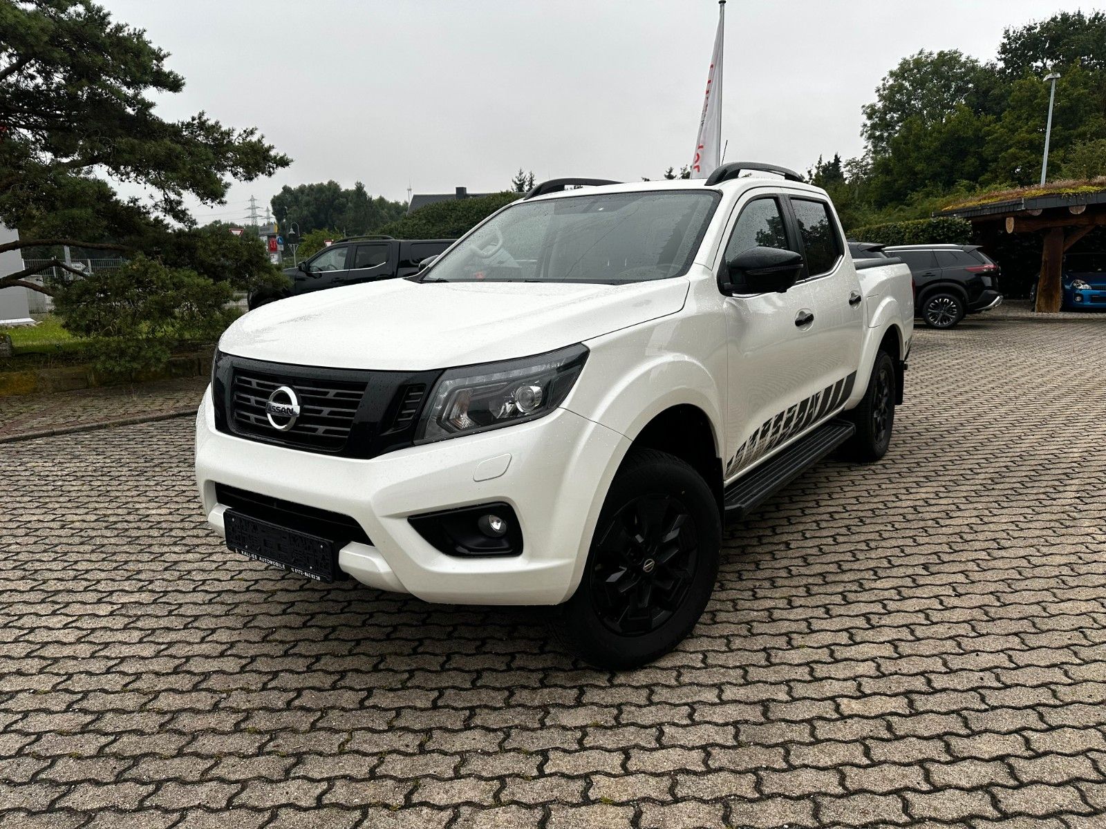 Fahrzeugabbildung Nissan Navara NP300 Acenta King Cab 4x4