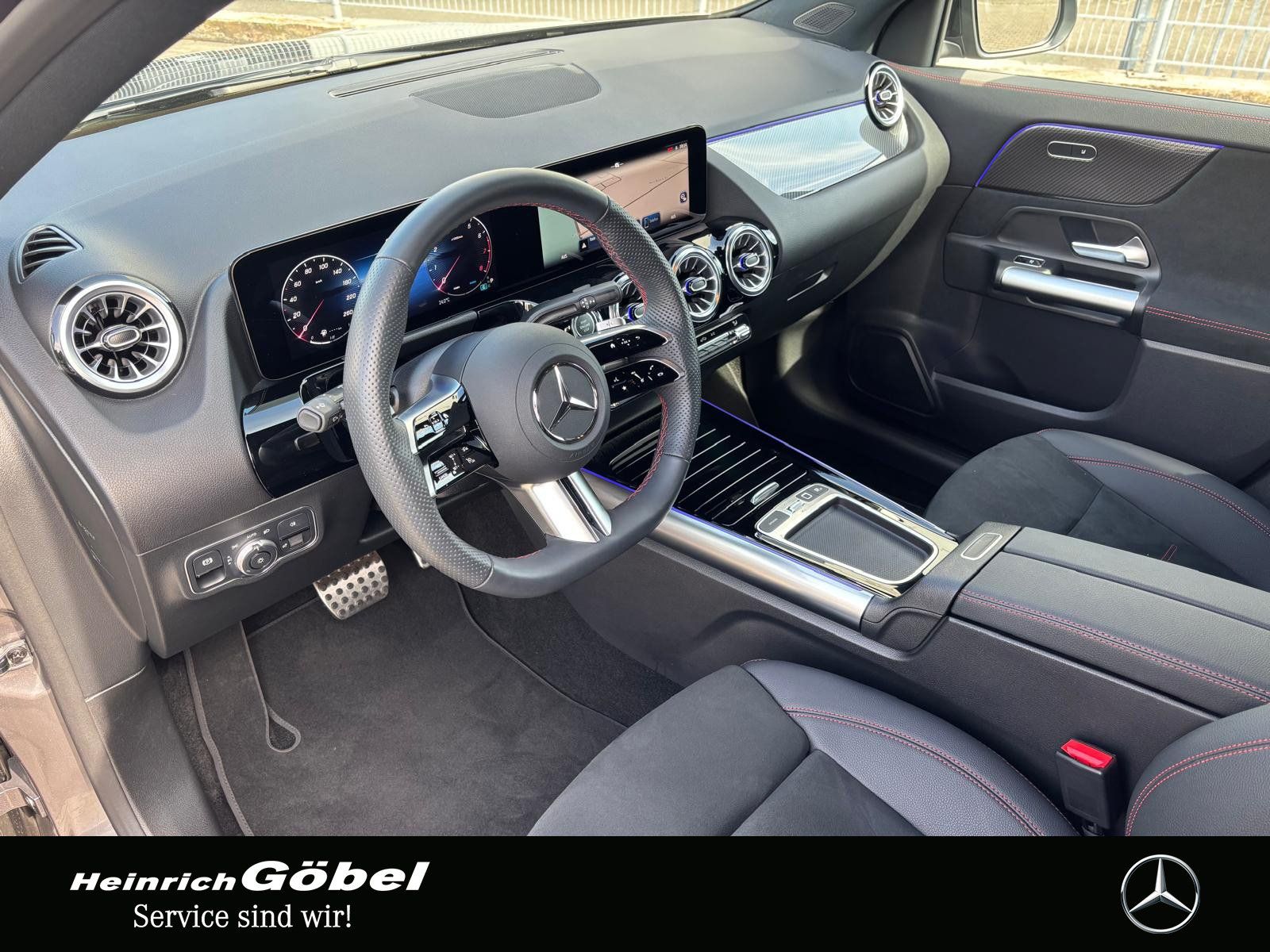 Fahrzeugabbildung Mercedes-Benz GLA 200 AMG*DISTRONIC*AHK*FAP*KEYLESS*AMBIENTEB*