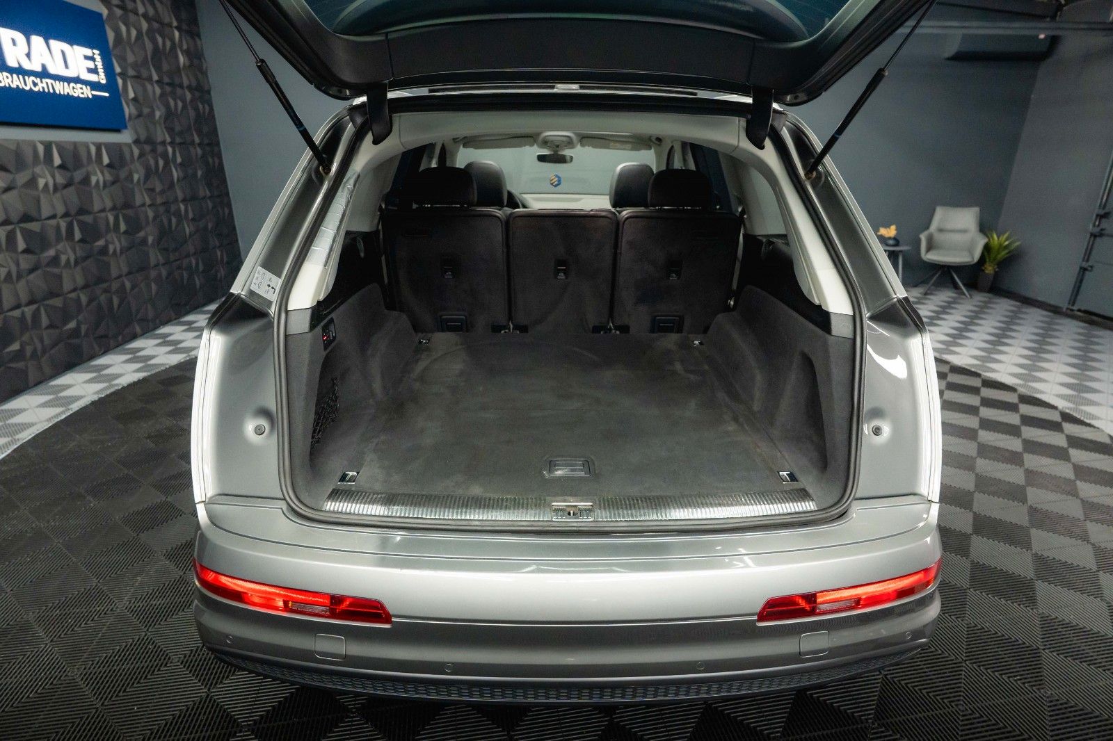 Fahrzeugabbildung Audi Q7 3.0 TDI quattro S-Line Plus *Pano*ACC*LED*