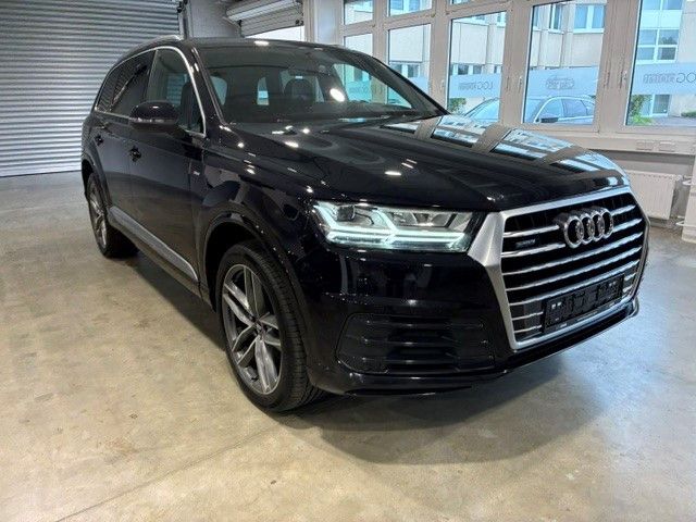 AUDI Q7 3.0 TDI quattro V6 200 A8 S-line