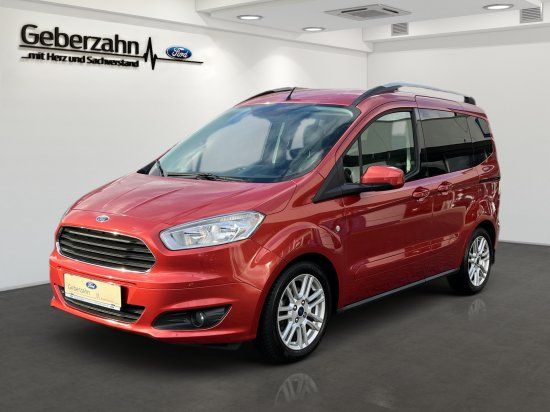 Ford Tourneo Courier Titanium 1.0 EcoBoost /Navigatio