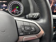 Fahrzeugabbildung Volkswagen T6.1 Multivan Family DSG Navi Standh ACC Cam AHK