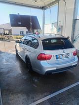 BMW 320i Touring - - BMW 320 aus 2009: Kombi, 320i