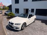 BMW 325i Cabrio E93 Automatik/Navi/M-Paket - BMW 325 mit Benzin-Antrieb: Cabrio