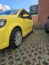 Volkswagen Ich biete hier ein sauberes 7 Sitzer Auto an - Volkswagen Touran mit Diesel-Antrieb: Limousine
