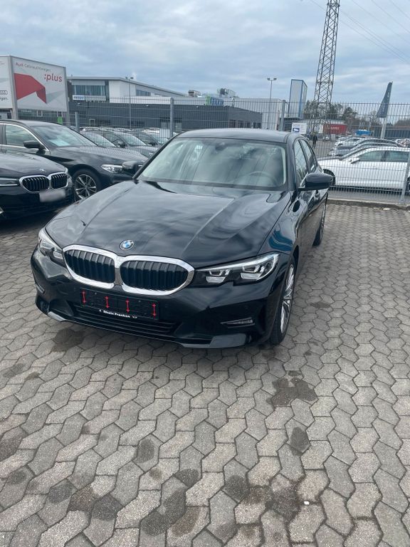 Image of BMW 330