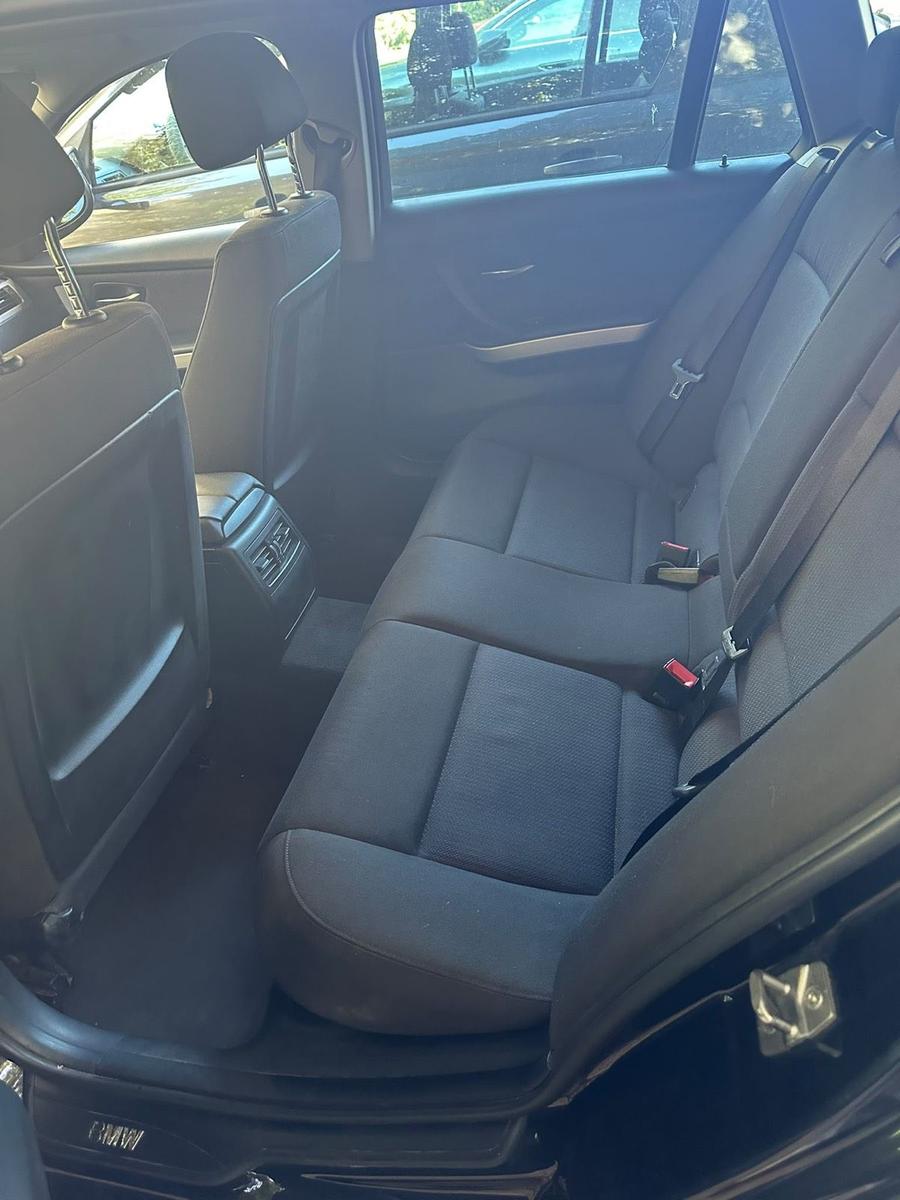 BMW 318 2012 — photo 7