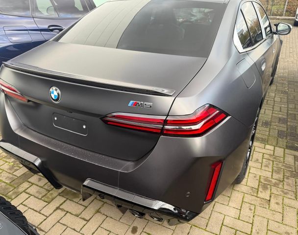 BMW M5 Plug-In Hybrid GREY MATT CARBON CERAMIC