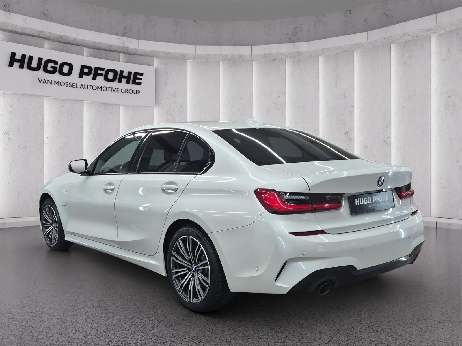 BMW 330e xDrive M Sport (EURO 6d)(OPF)