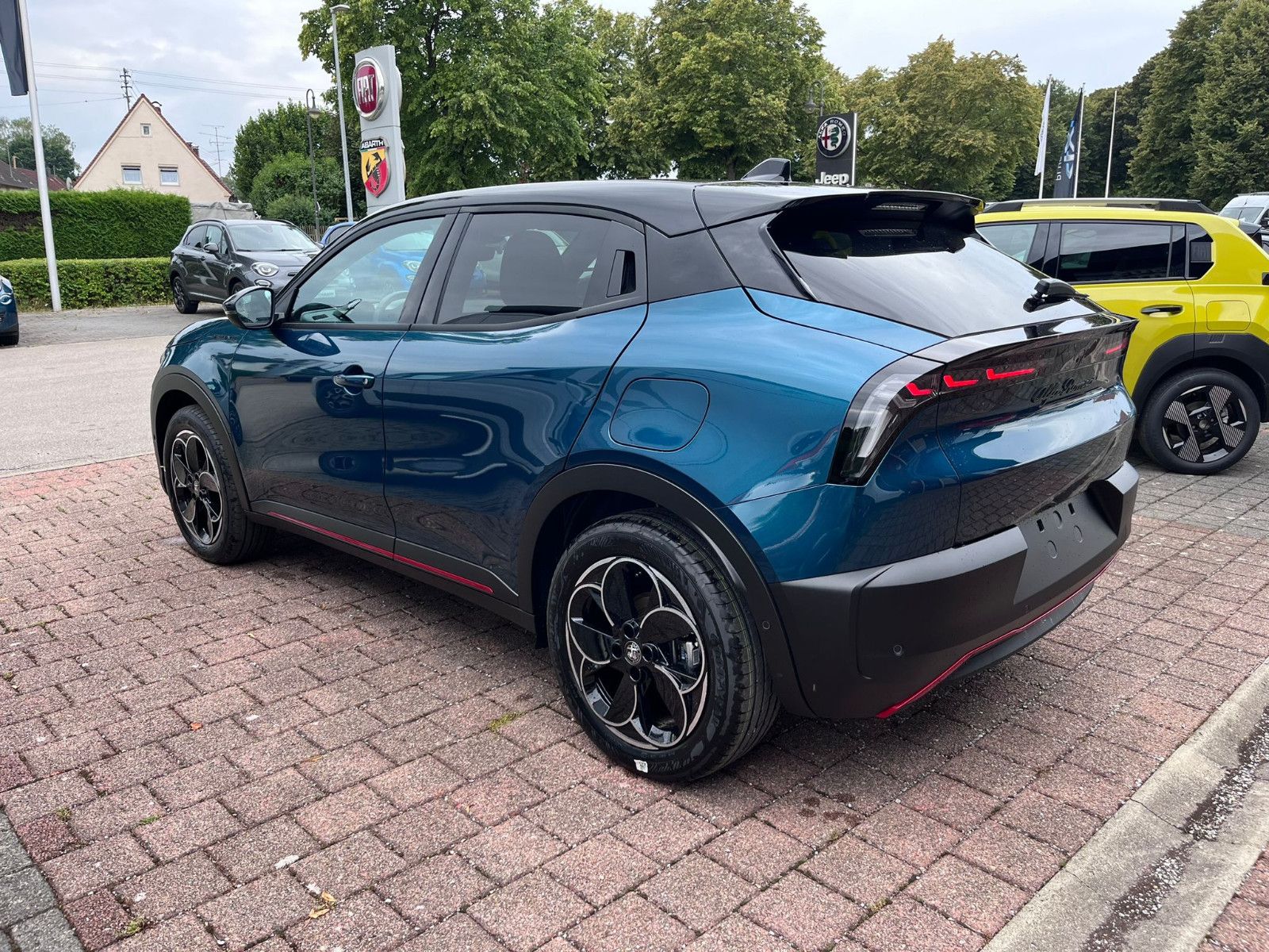 Fahrzeugabbildung Alfa Romeo Junior Elettrica  Speciale