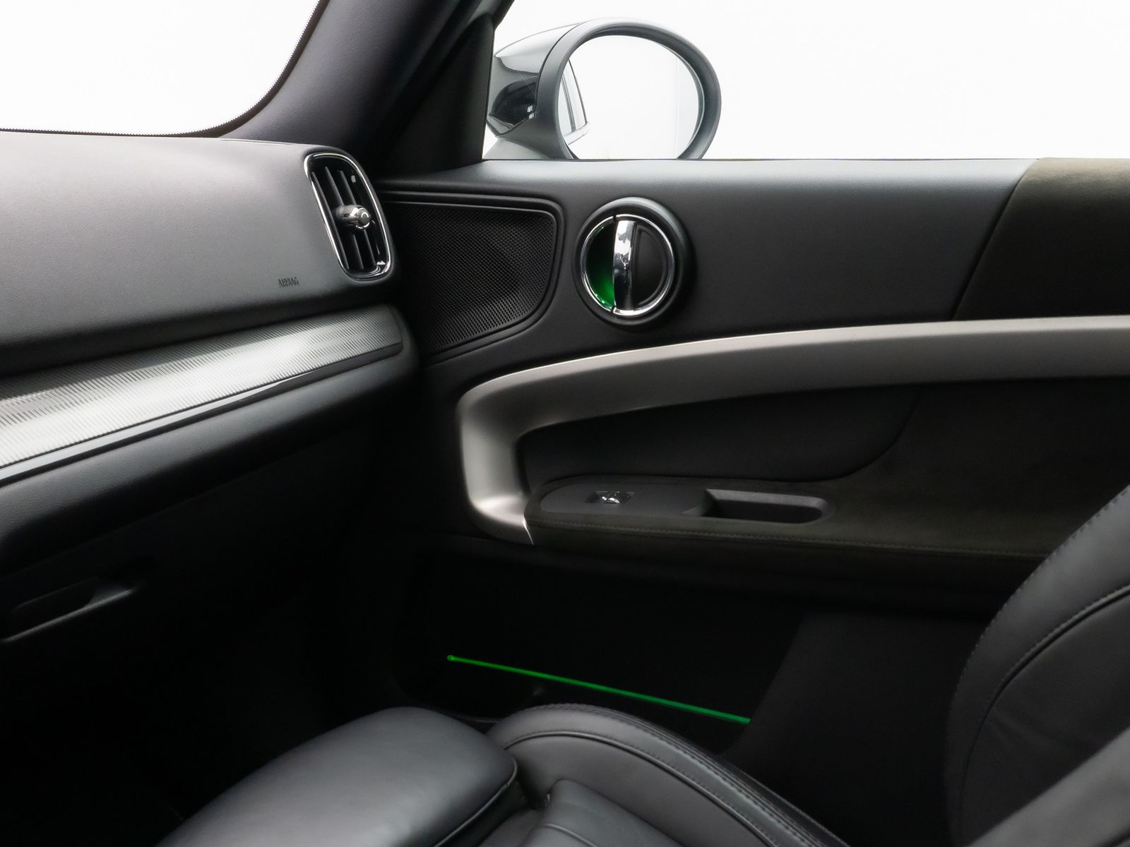 Fahrzeugabbildung MINI Cooper SD Countryman ALL4 HUD DAB Kamera 19Zoll