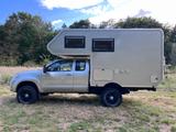 Toyota Hilux 2.5 D 4x4 Extra-Cab Pickup Alkoven Festauf - Toyota Wohnmobil oder -wagen
