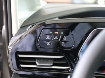 Volkswagen Caddy 2.0TDI DSG STYLE NAV PRO STANDHZG AHK 5J