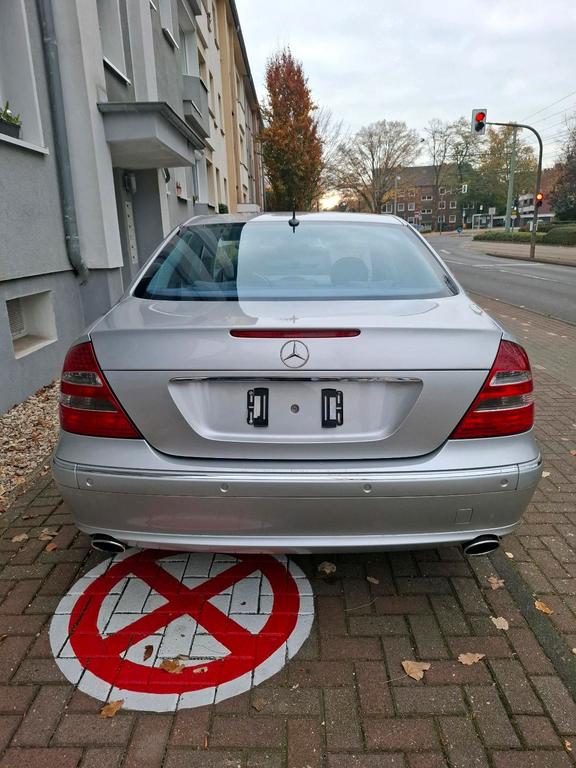 Mercedes-Benz E 320