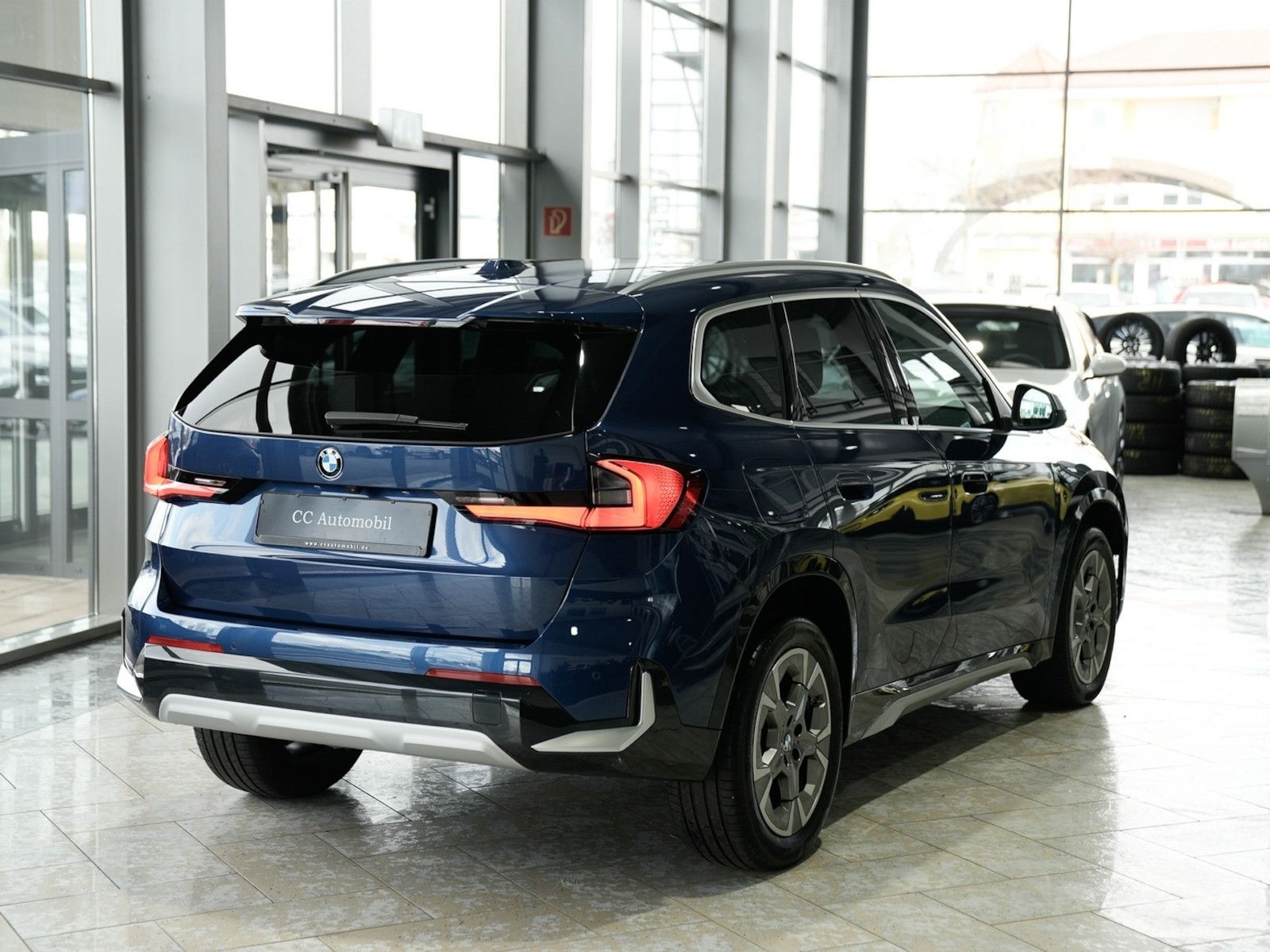 BMW X1 xDrive 20d xLine Komfortzug. LEDER foto 9