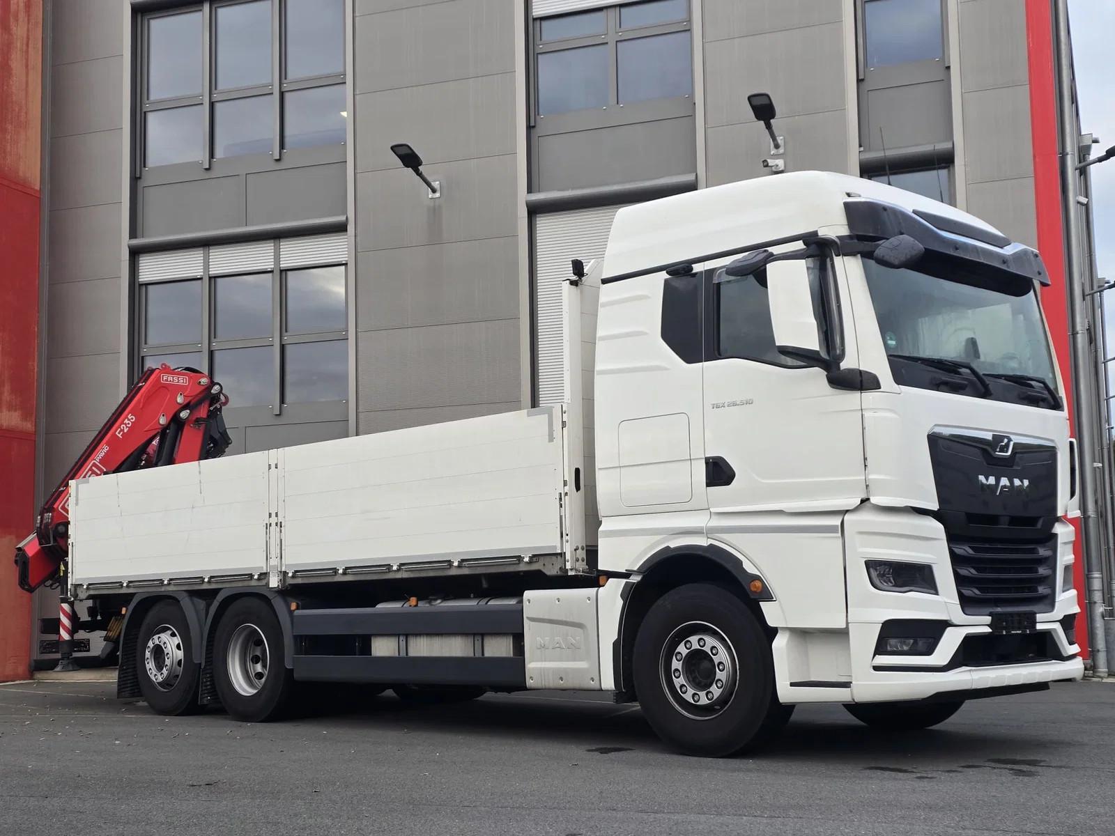 MAN TGX 26.510 6x2-4 BL Baustoff-Pritsche Fassi F235