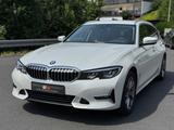 BMW 3 Touring 330 e xDrive Luxury Line/HarmanKa/CAM