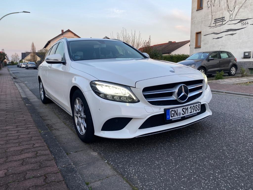Mercedes-Benz C 220