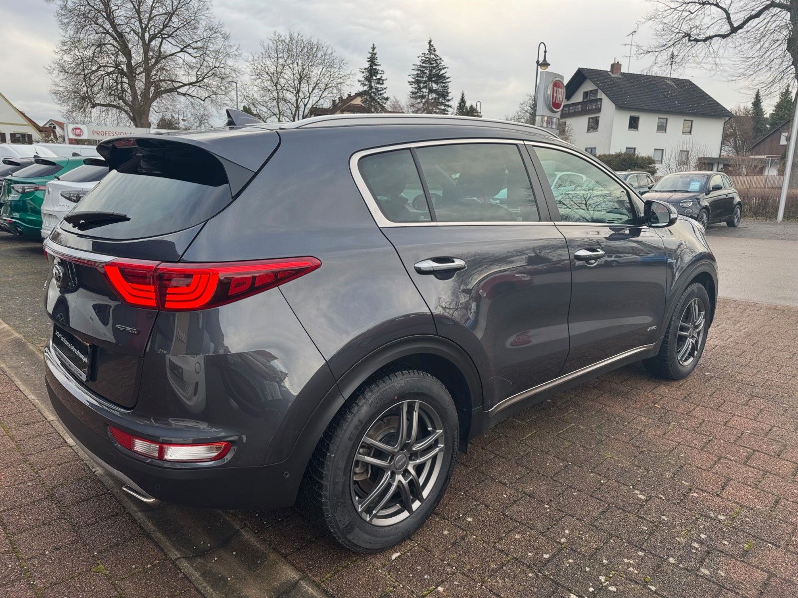 Fahrzeugabbildung Kia Sportage GT-Line 4WD KAMERA NAVI TOTWINKEL