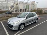 Peugeot 206 + Basis. TÜV NEU - gebrauchte Peugeot 206 aus dem Jahr 2009