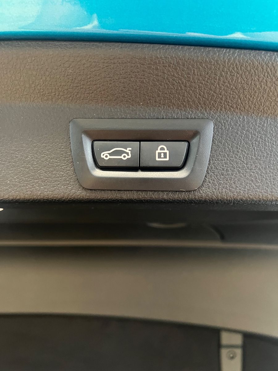 Fahrzeugabbildung BMW 4 Gran Coupe 430 i M Sport*Rocksblau
