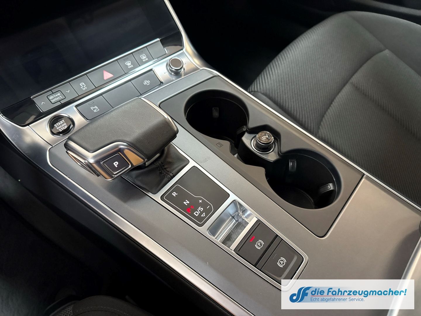 Fahrzeugabbildung Audi A6 Avant 50 TFSI e quattro 2.0 Kamera Digi Cockp