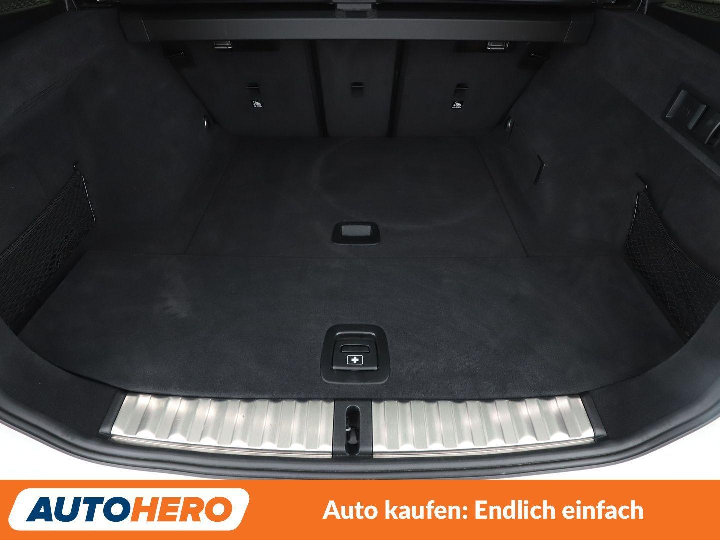 BMW 330i M Sport Aut.*NAVI*LED*ACC*PDC*SHZ*