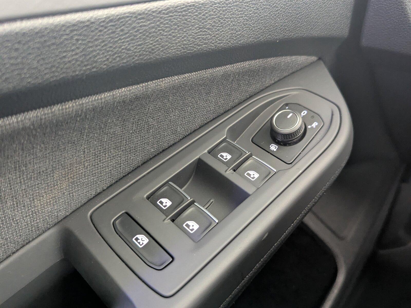 Volkswagen Golf VIII 1.5 eTSI Life OPF LED+NAVI+AHK+ACC+RFK, миниатюра 23