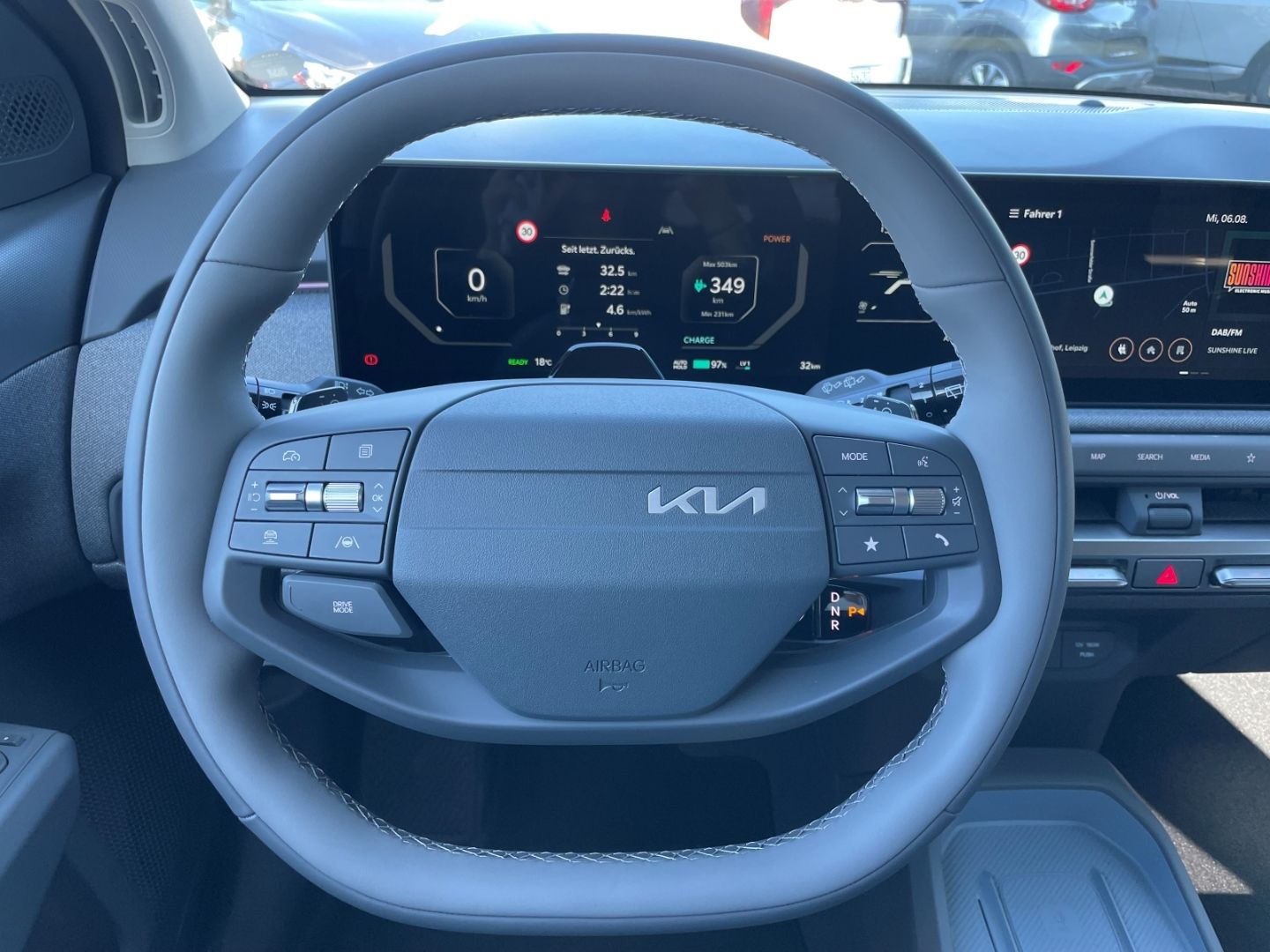 Fahrzeugabbildung Kia EV3 150 kW Earth LED totWinkAss 360 Kamera