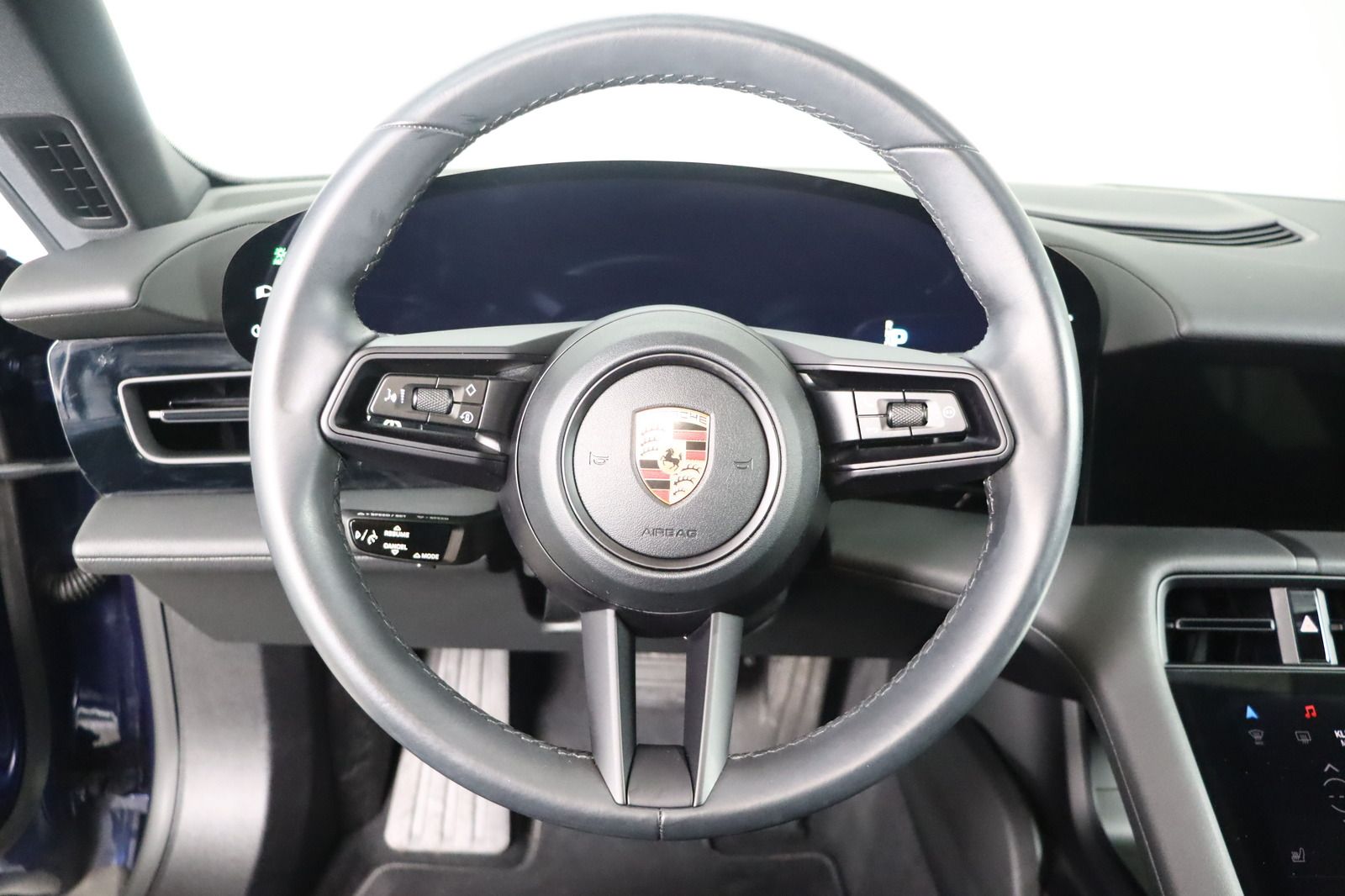 Fahrzeugabbildung Porsche Taycan 4 Cross Turismo * Luftfederung * LED