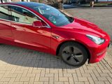 Tesla Model 3 Long Range AWD Batteriezertifikat - Tesla Model 3 von privat