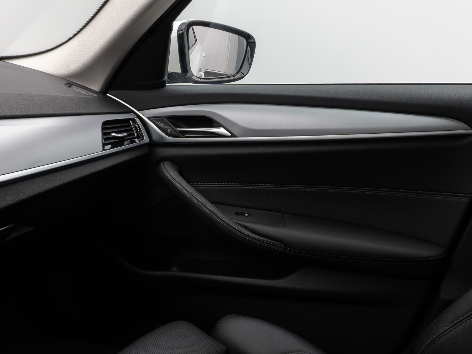 Fahrzeugabbildung BMW 520d Kamera DAB CockPitPlus Alarm Sport LED