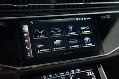AUDI Q8 50 TDI S line | Pano | HuD | Carbon | B&O AUDI Q8 50 TDI S line | Pano | HuD | Carbon | B&O