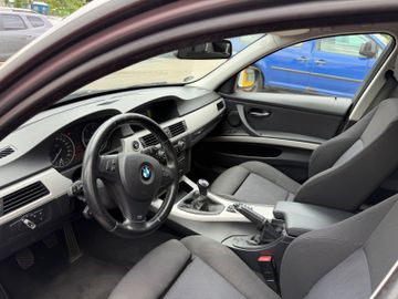 BMW 320 - 8