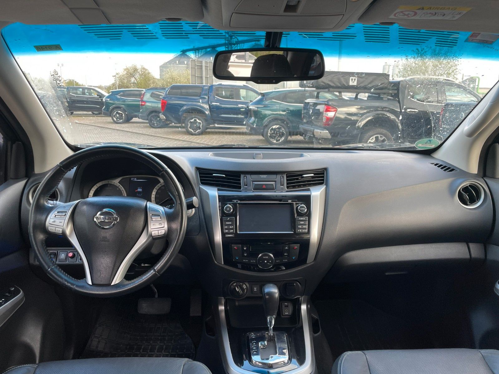 Fahrzeugabbildung Nissan Navara NP300 Tekna Double Cab 4x4