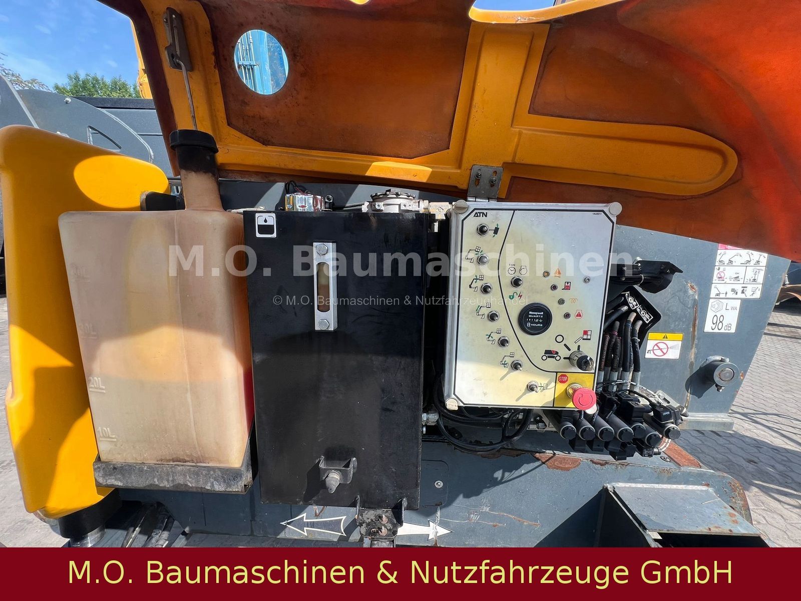 Fahrzeugabbildung Andere ATN Zebra 12 Teleskoparbeitsbühne / 12 m /Allrad
