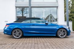 MERCEDES-BENZ C220d Cabrio/ AMG LINE/ BURMERSTER/ CARPLAY/LED MERCEDES-BENZ C220d Cabrio/ AMG LINE/ BURMERSTER/ CARPLAY/LED