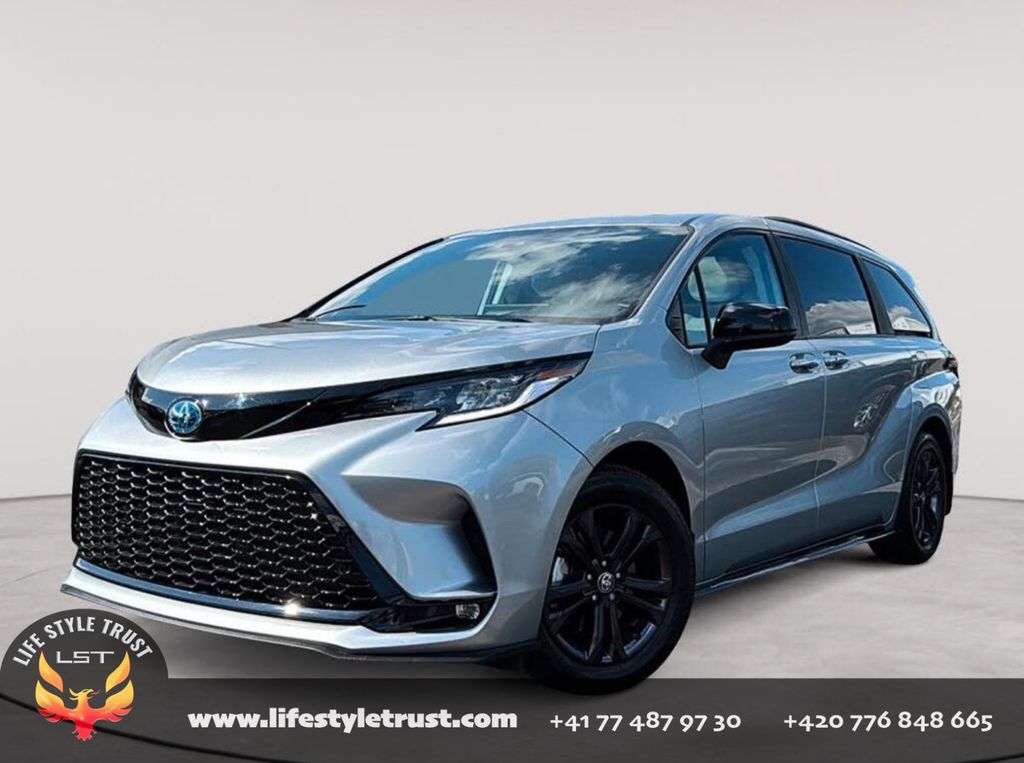 Image of Toyota Sienna