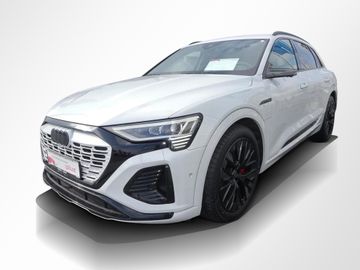 Audi Q8 e-tron - 12