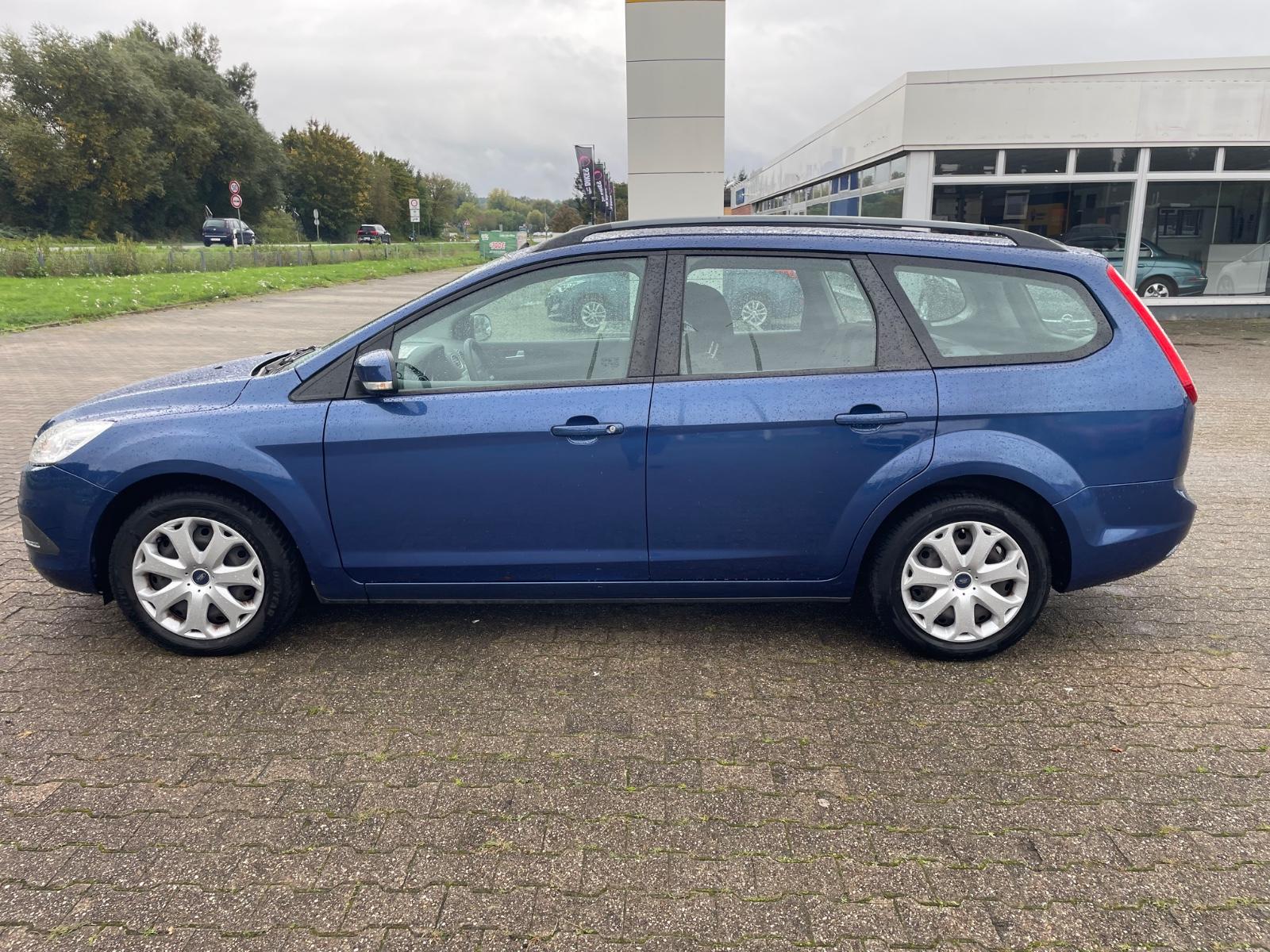Ford Focus 2009 — photo 10