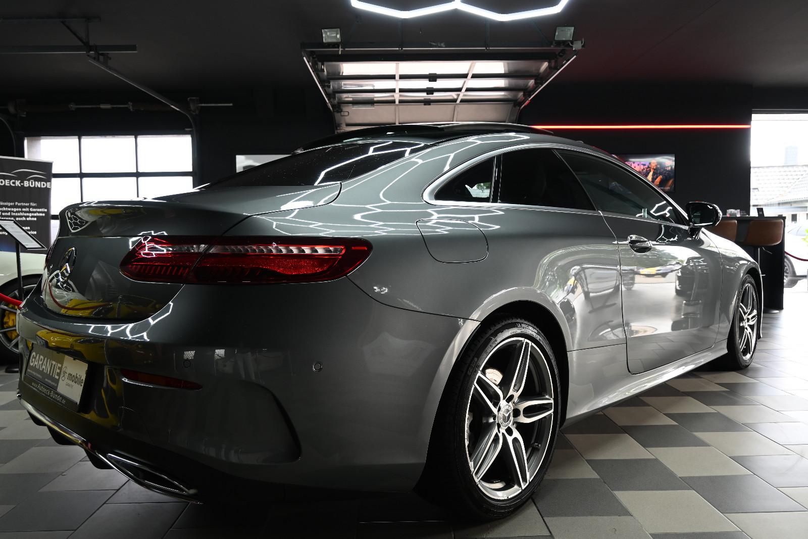 Mercedes-Benz E300 Coupe AMG/Pano/TW-Ass/Burmester/Kam/Distro