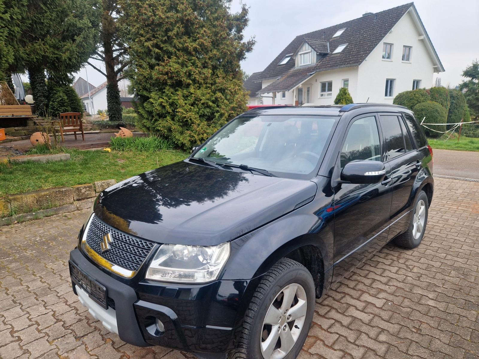 Suzuki Grand Vitara 2.4 VVT Club züv tüv neu