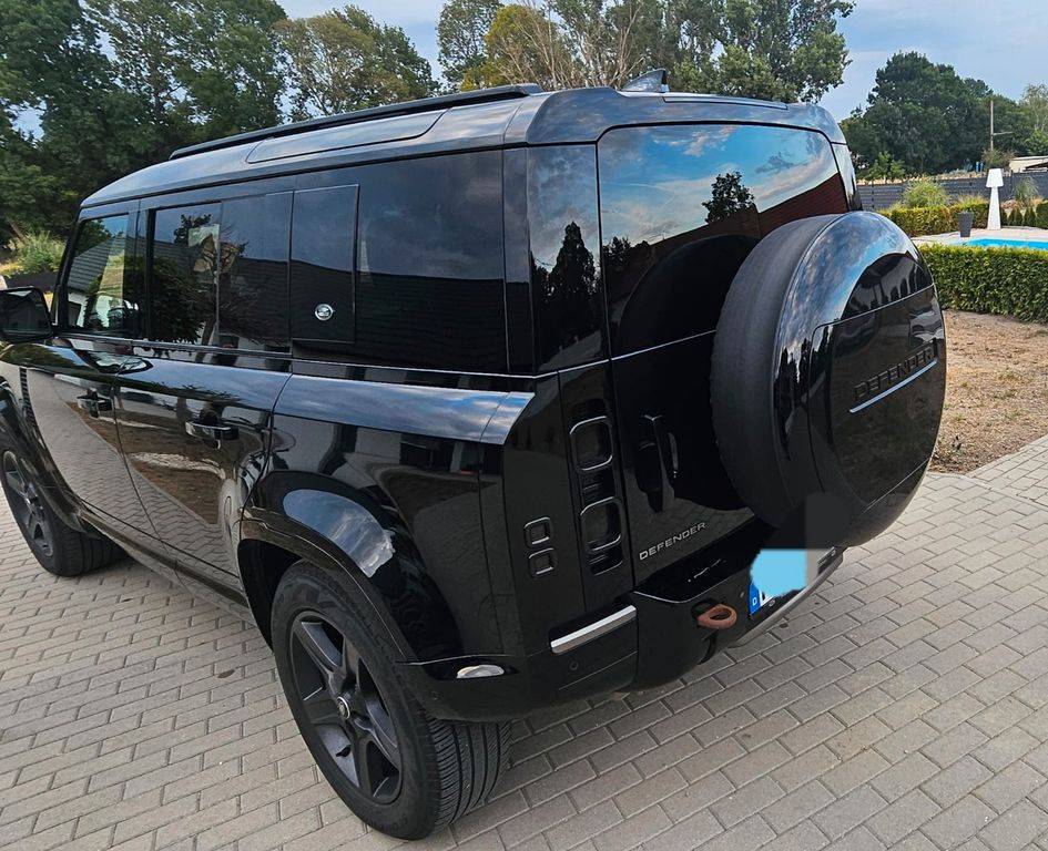 Image of Land Rover Defender