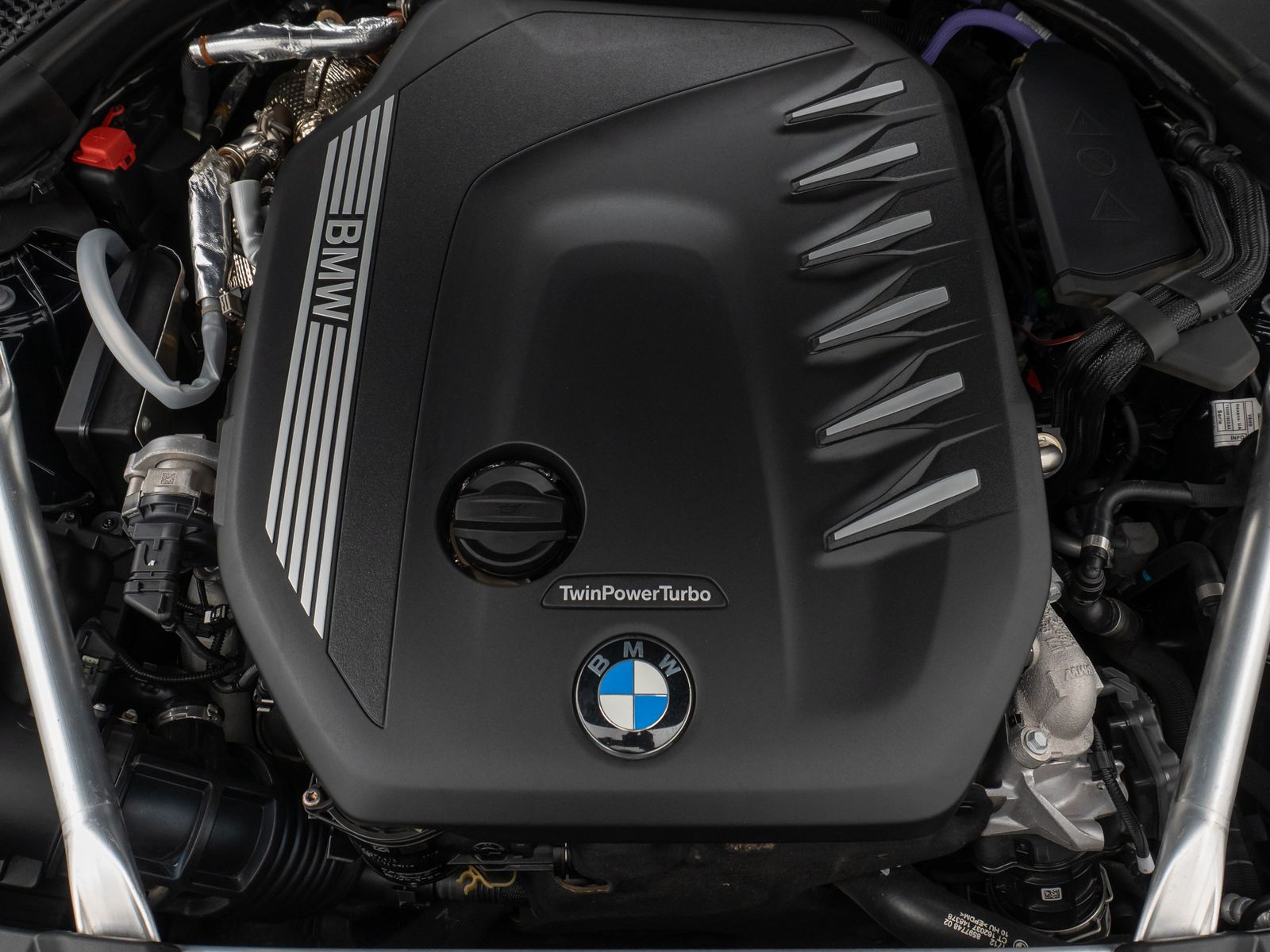 Fahrzeugabbildung BMW 540d xD M Sport Panorama DAB B&W Fernlichtassist